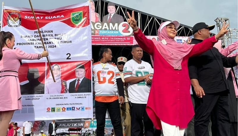 Kampanye Akbar SraGam, Ribuan Massa Pendukung Bersorak Tuntaskan dan Lanjutkan 18 Program Uggulan