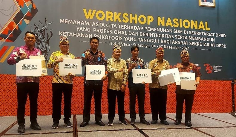 Sekretariat DPRD Kabupaten Berau, meraih penghargaan dalam Lomba Fotografi Pengucapan Sumpah dan Janji Anggota DPRD Kabupaten/Kota Masa Jabatan 2024 - 2029, yang diselenggarakan Asosiasi Sekretaris DPRD Kabupaten dan Kota Seluruh Indonesia (ASDEKSI).