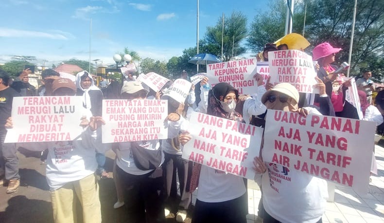 Protes peneyesuaian tarif tagihan air bersih Perumda Batiwakkal di awal tahun