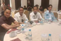Rapat pleno dihadiri jajaran Forum Koordinasi Pimpinan Daerah (Forkopimda), kepala Organisasi Perangkat Daerah (OPD), perwakilan partai politik pengusung, simpatisan, serta tamu undangan lainnya, Rabu 26/02/25