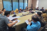 Mediasi dipimpin Asisten 1 Bidang Pemerintahan Sekretariat Kabupaten (Sekkab) Berau, bersama Kepala Dinas Pertanahan dan Kepala Dinas Pemberdayaan Masyarakat Kampung (DPMK) Berau. dihadiri perwakilan Yayasan Al-Itisham Biatan, Kepala Kampung Biatan Ilir, perwakilan masyarakat Biatan Ilir