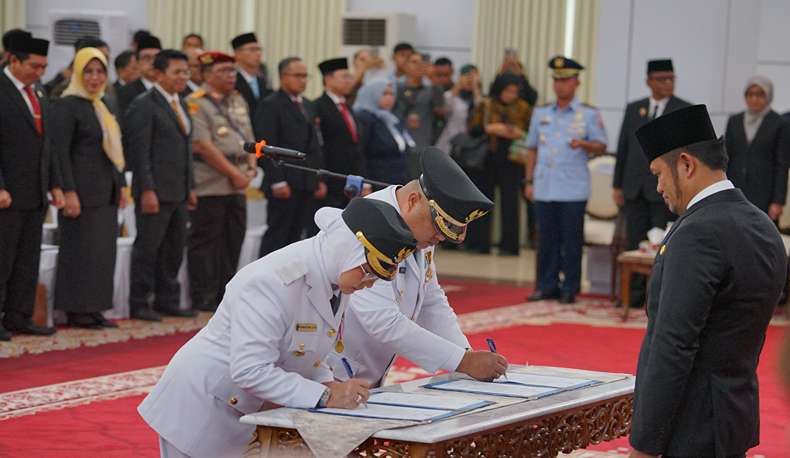 Pelantikan disaksikan jajaran Forkopimda Kaltim dan Forkopimda Berau, Ketua DPRD Berau beserta Anggota DPRD Berau, OPD pemkab dan Pemprov Kaltim, Selasa 15 April 2025