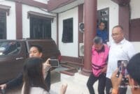 KEJATI Kaltara:  4 orang tersangka dugaan korupsi BPSDM sementara ini dibawa ke Polres Tanjung Selor. Foto: (/ski/)