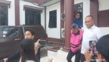 KEJATI Kaltara:  4 orang tersangka dugaan korupsi BPSDM sementara ini dibawa ke Polres Tanjung Selor. Foto: (/ski/)