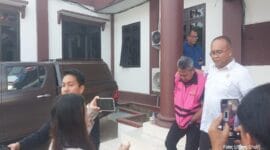 KEJATI Kaltara:  4 orang tersangka dugaan korupsi BPSDM sementara ini dibawa ke Polres Tanjung Selor. Foto: (/ski/)
