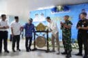 Gubernur Kalimantan Utara (Kaltara) Dr. H. Zainal A. Paliwang, S.H., M.Hum meresmikan Program Transformasi Layanan Kepelabuhanan untuk Meningkatkan Efisiensi dan Transparansi (Digi-Port) dan pemberian potongan harga tiket speedboat reguler bagi penyandang disabilitas di Pelabuhan Tengkayu I, Tarakan, Rabu (17/9).