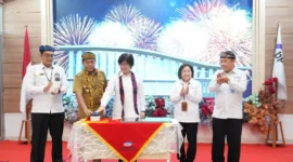 Wakil BPKP RI Agustina Arumsari (tiga dari kanan) meresmikan Gedung Kantor Perwakilan BPKP Kaltara di Jalan Poros Bulungan KM 2. (DKISP KALTARA)