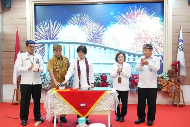 Wakil BPKP RI Agustina Arumsari (tiga dari kanan) meresmikan Gedung Kantor Perwakilan BPKP Kaltara di Jalan Poros Bulungan KM 2. (DKISP KALTARA)