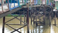 Potret jembatan utama di Pulau Tias yang dilaporkan bergoyang saat dilintasi, memicu kekhawatiran warga terhadap risiko kecelakaan, Rabu (15/04/26).