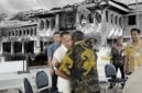 Wagub Kaltara Ingkong Ala meninjau kondisi Kantor Bupati Bulungan pascakebakaran di Tanjung Selor, Kamis (21/5/2026).